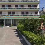 Hotel Delfini 2*