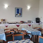Delfini Szálloda Pátra