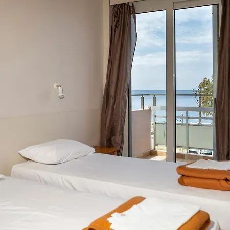 Delfini Hotel Patras