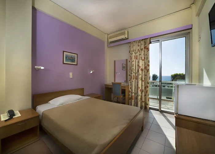 Delfini Hotel Patras