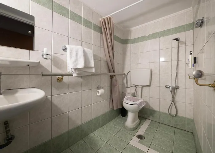 Delfini Hotel Patras