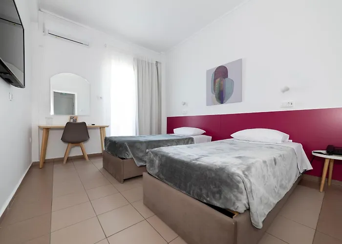 Delfini Hotel Patras